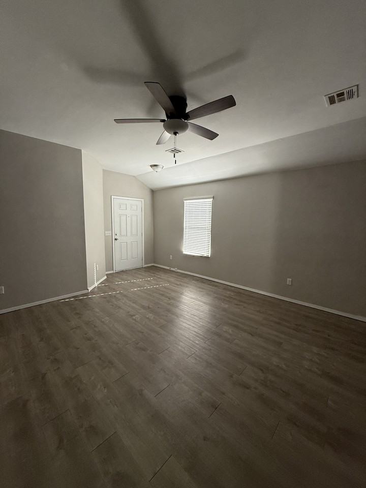 7525 Lipizzan Rd - Photo 5 of 14