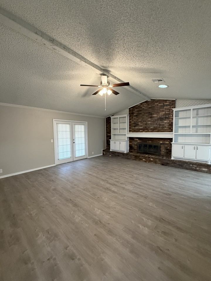 1011 Taurus Dr - Photo 2 of 16