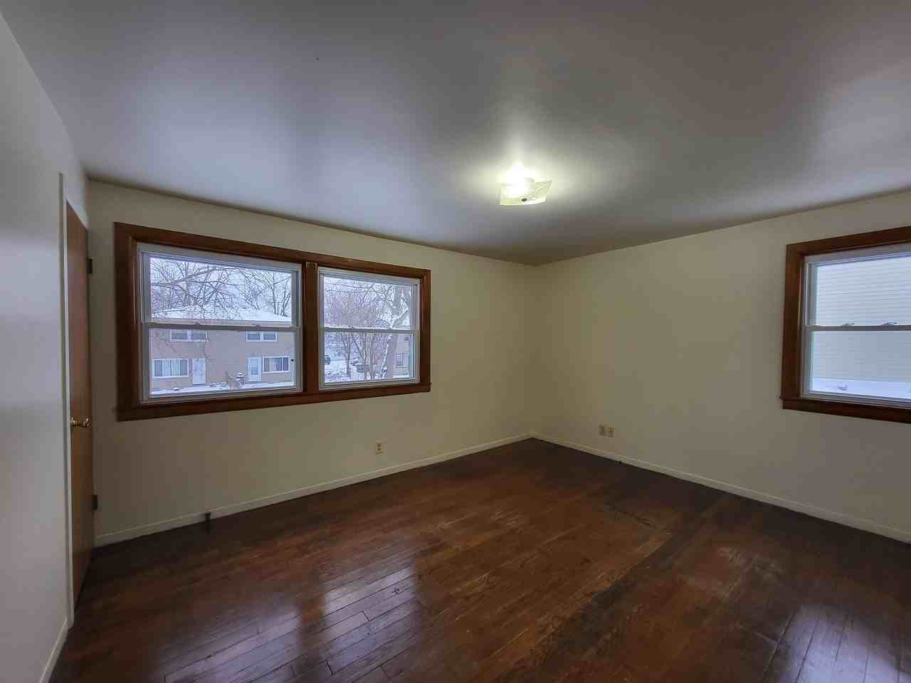 33120 Alberta St - Photo 6 of 11