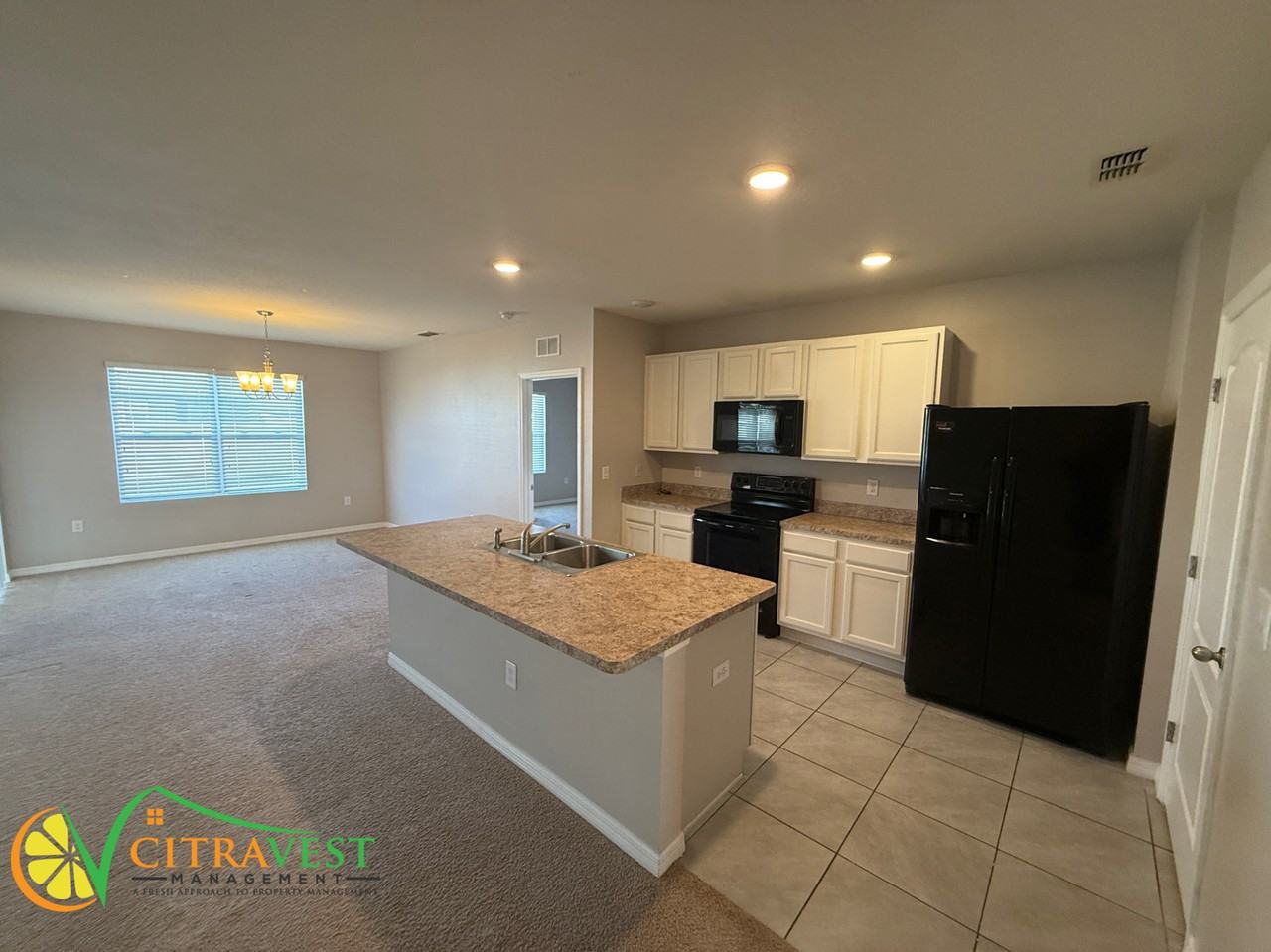 1360 Coventry Ct - Photo 4 of 12