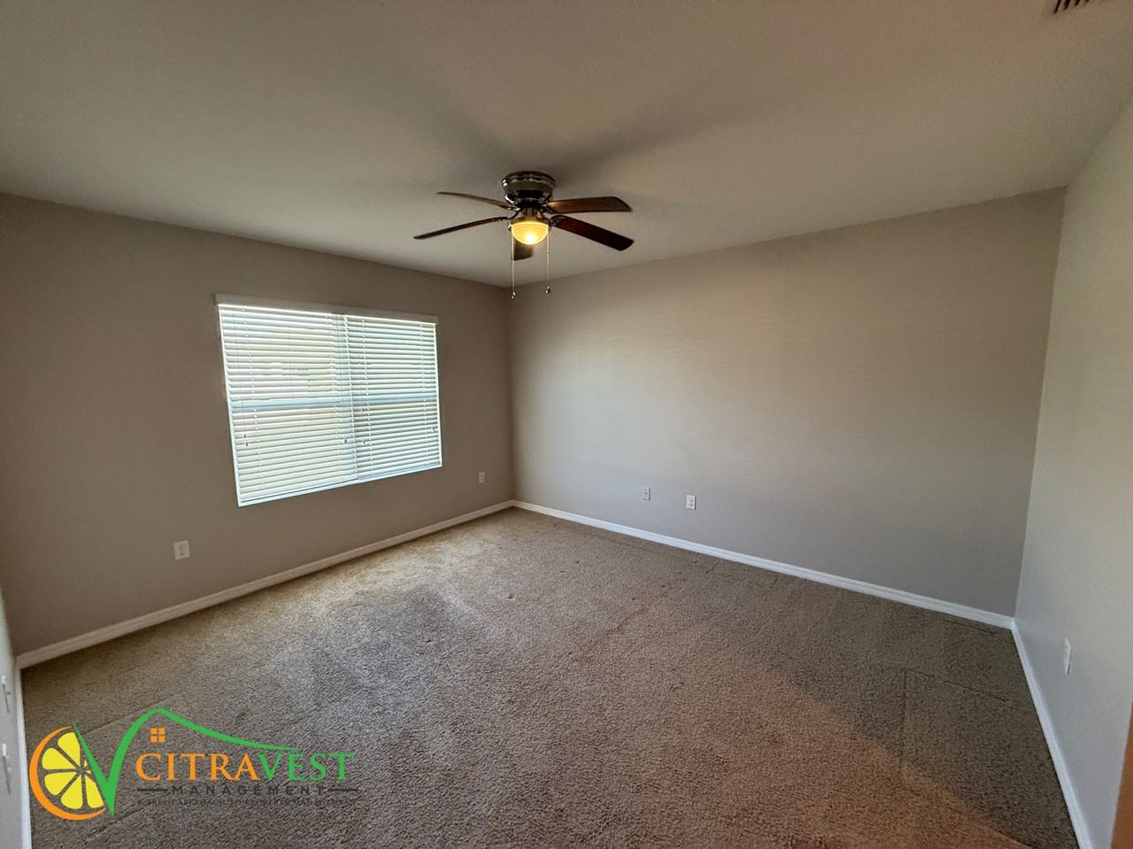 1360 Coventry Ct - Photo 5 of 12