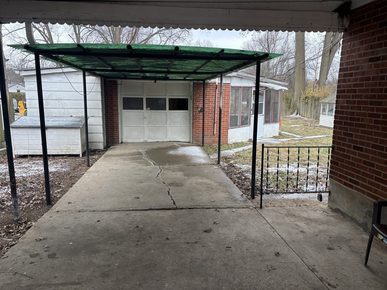 8205 Kerry Rd - Photo 2 of 10