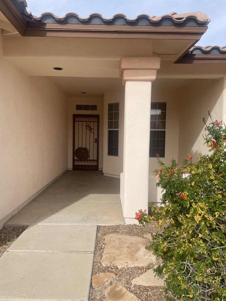 3220 W Desert Dawn Trl - Photo 2 of 39