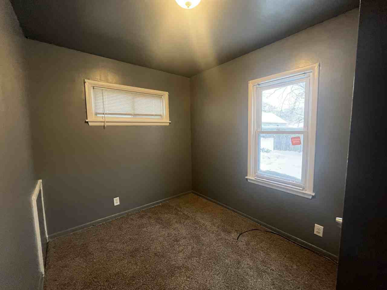 3208 Jefferson St - Photo 4 of 9