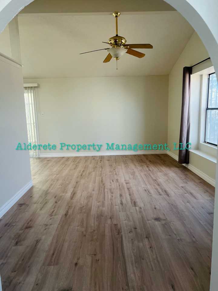 9006 Sonya Ave Sw - Photo 4 of 14