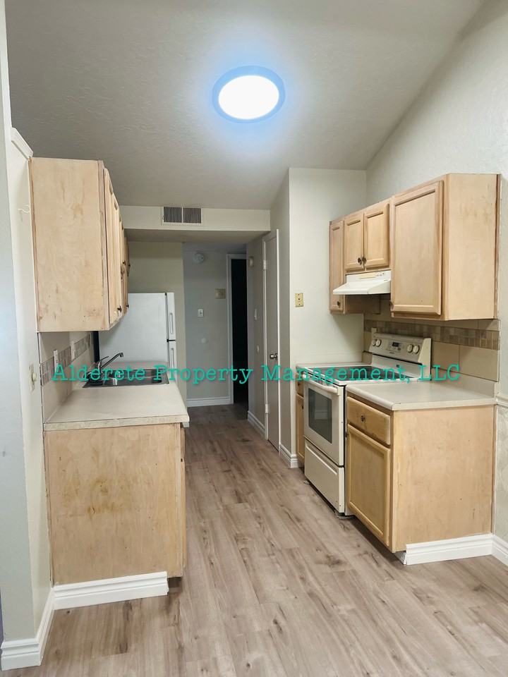 9006 Sonya Ave Sw - Photo 6 of 14