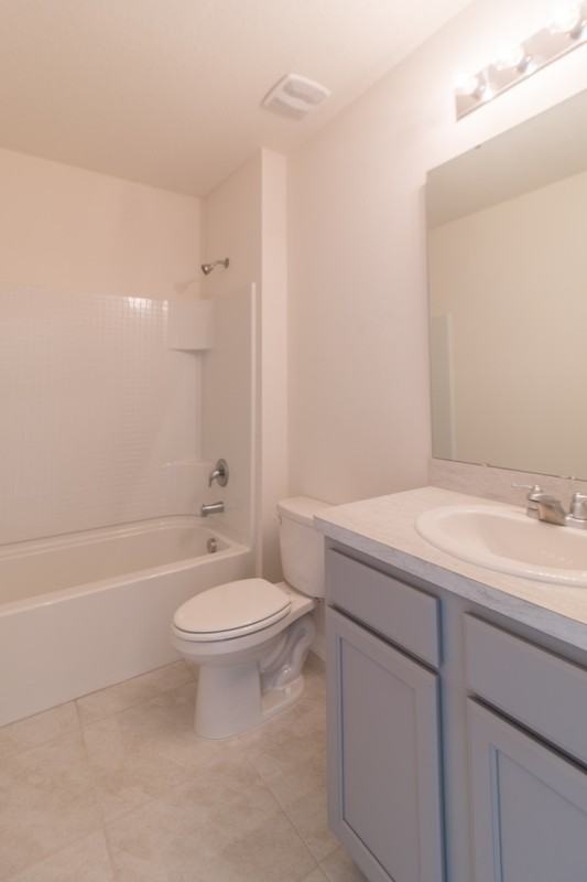 462 St Georges Cir - Photo 6 of 17