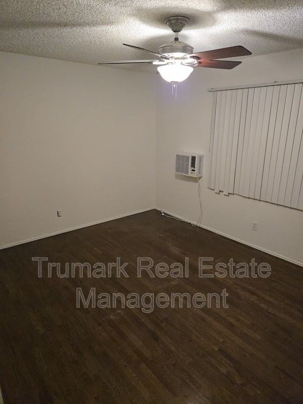 4335 Toland Way #5 - Photo 3 of 5