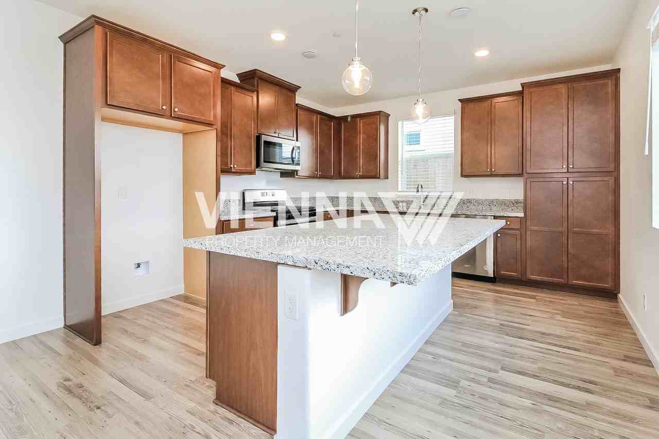 4657 Snapdragon Way - Photo 7 of 20