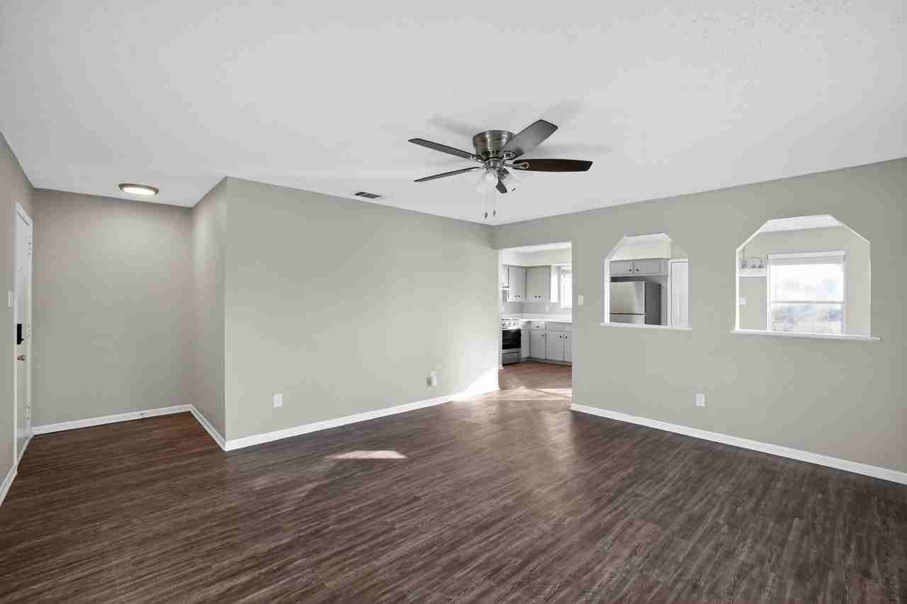 1505 Timber St - Photo 6 of 23