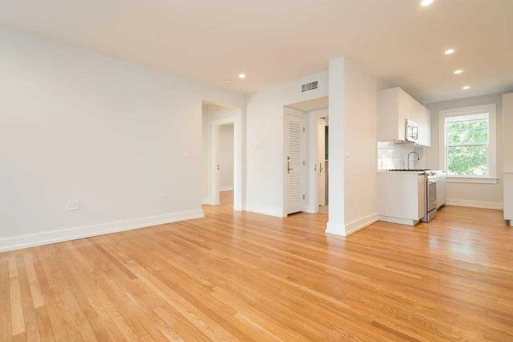 16 #19A02 - Photo 2 of 11