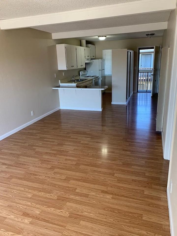 1149 Roewill Dr #6 - Photo 4 of 12