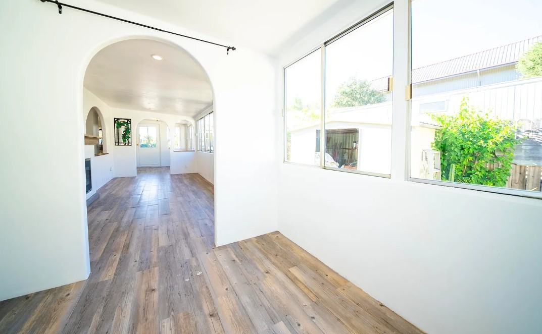 4025 State St - Photo 2 of 9