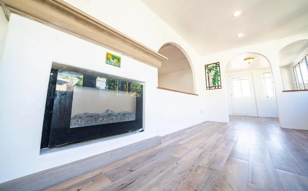 4025 State St - Photo 4 of 9