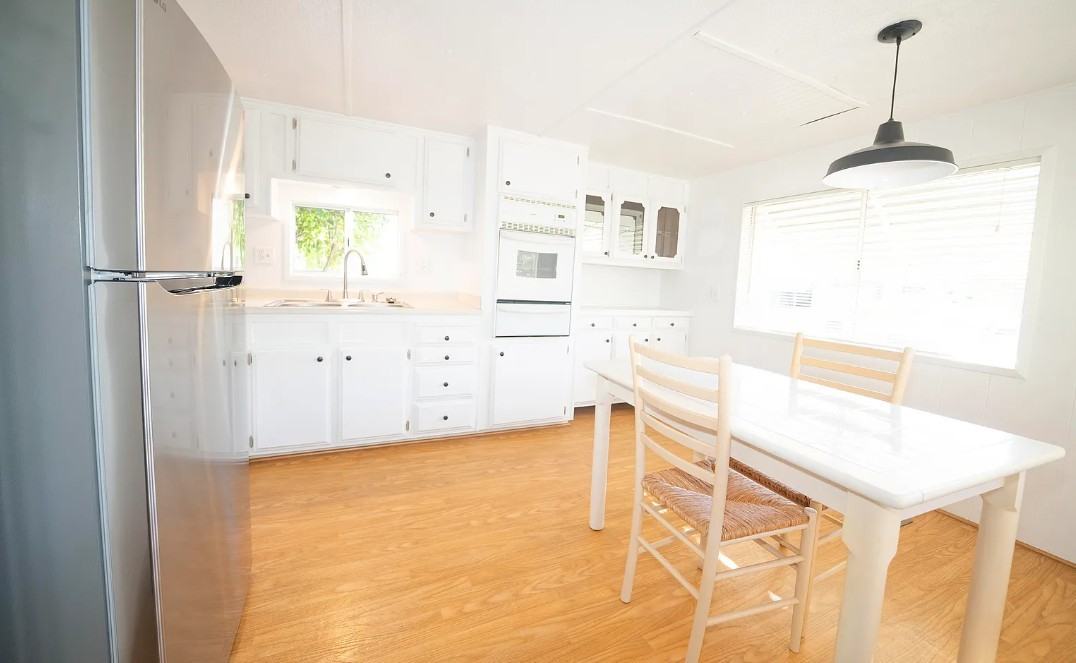 4025 State St - Photo 6 of 9