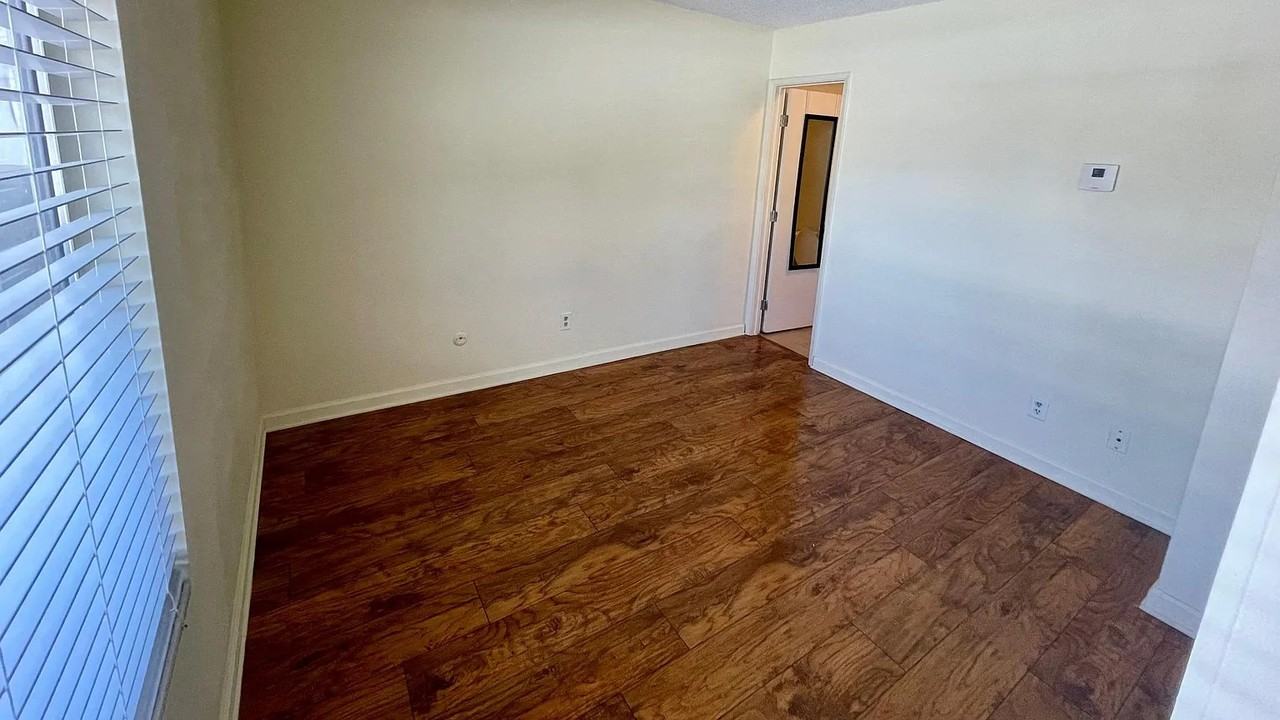 23515 Lyons Ave #S4 - Photo 3 of 13