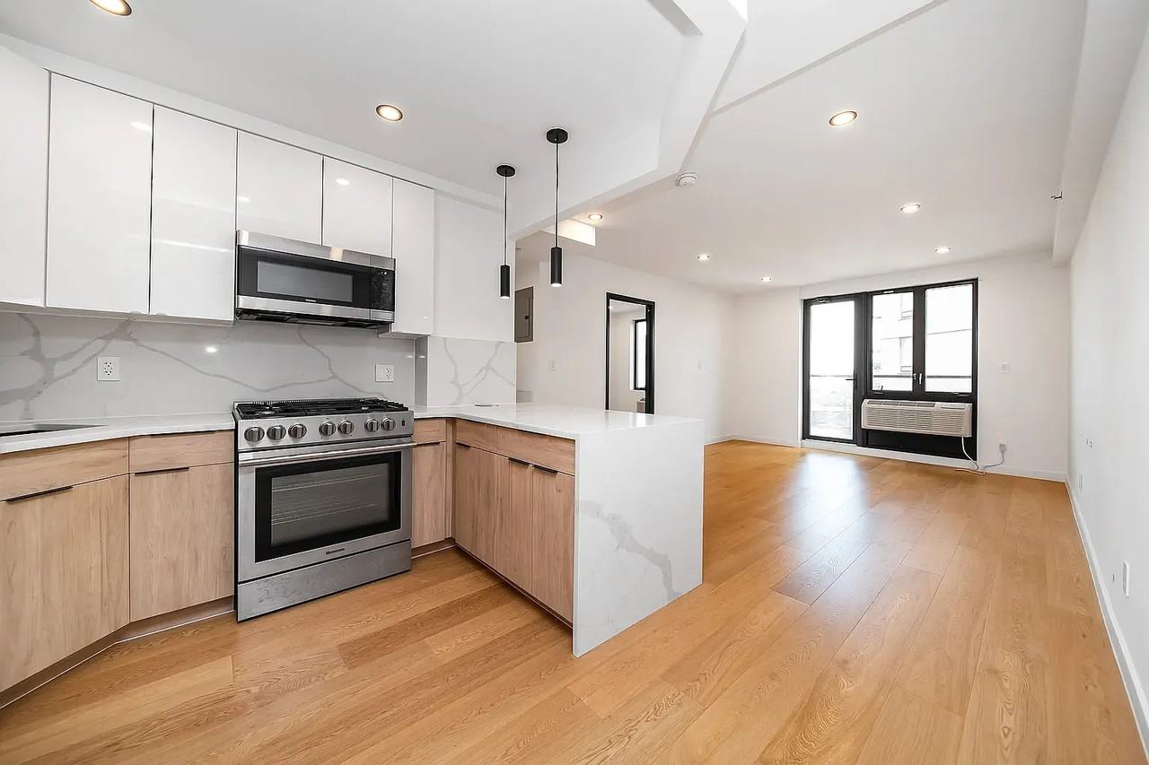 11617 Grosvenor Ln #5A - Photo 7 of 13