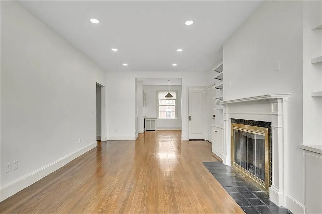 141 Beaconsfield Rd #6 - Photo 2 of 16