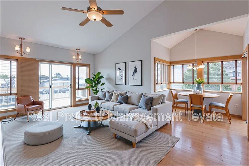 5486 Salish Rd - Photo 7 of 30