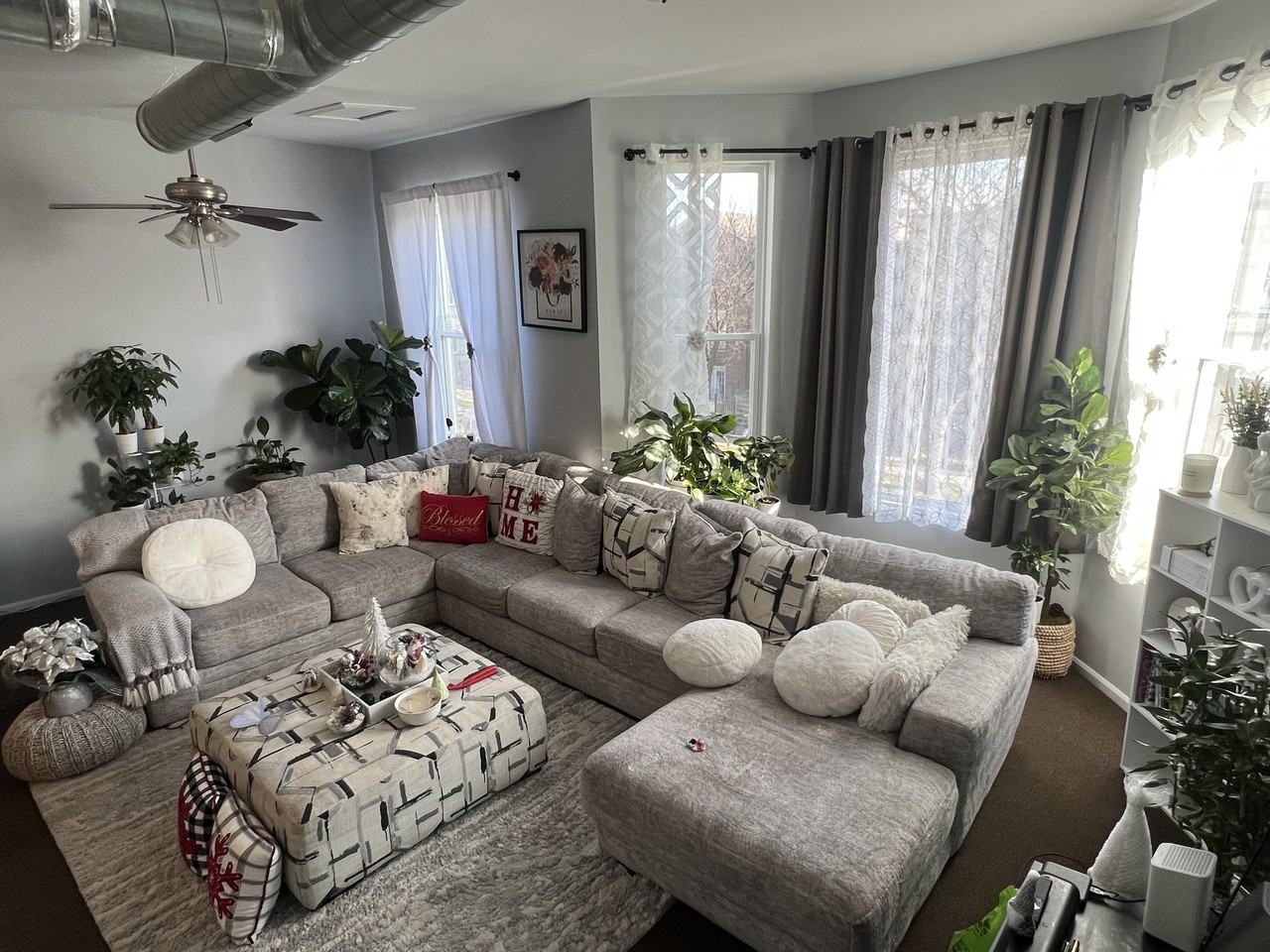 1528 S Saint Louis Ave #2 - Photo 3 of 15