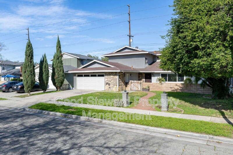 5153 Merrill Ave - Photo 2 of 32