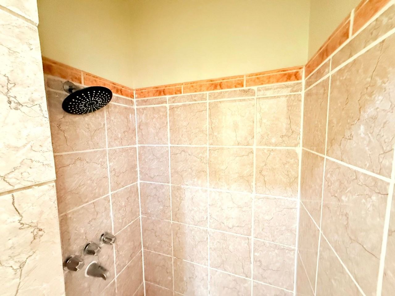 1614 N. Kenmore Avenue - Photo 7 of 27