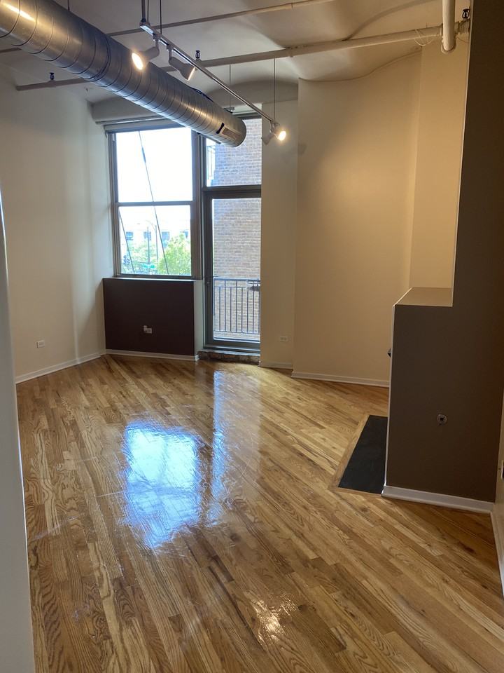 500 S Clinton St #215 - Photo 5 of 20