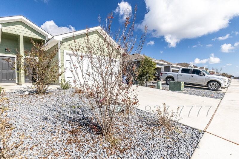 614 Ashers Pl - Photo 2 of 29