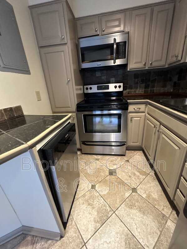 201 Acklen Park Dr #17 - Photo 7 of 14