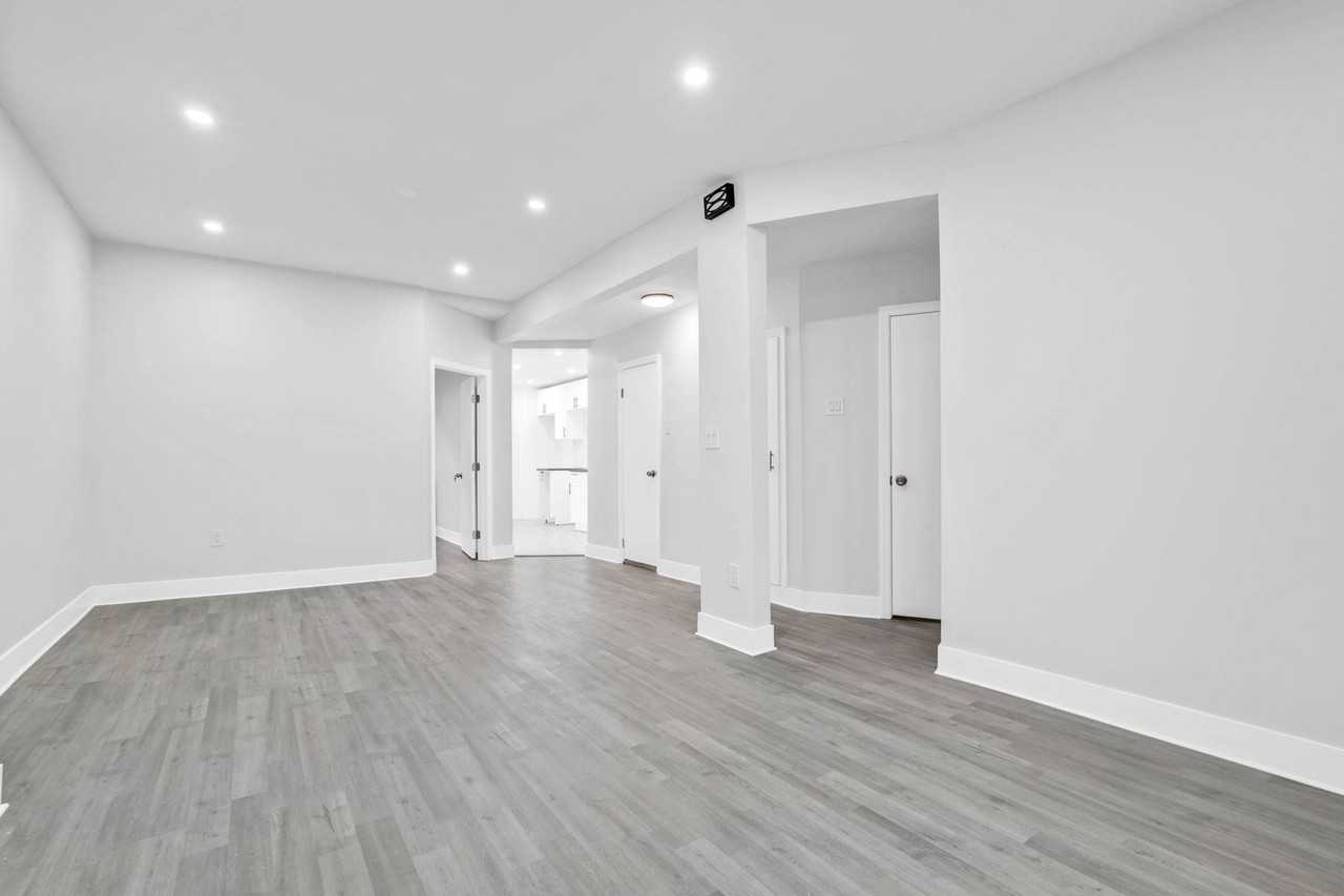 345 E 35th St #1 - Photo 6 of 20