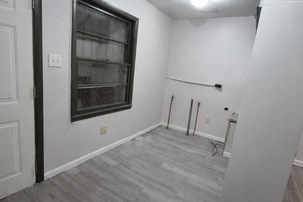 38 N Hatfield St - Photo 2 of 11