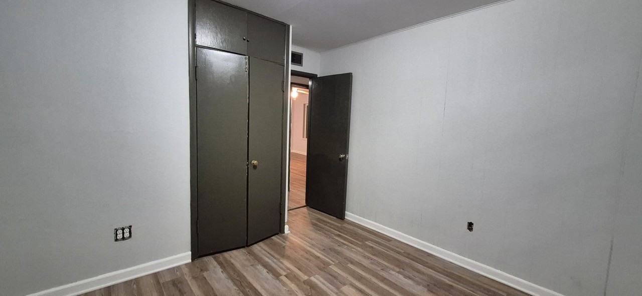 38 N Hatfield St - Photo 3 of 11