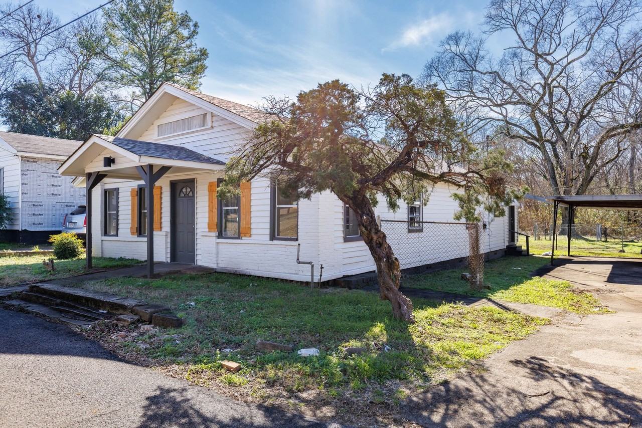 2212 20th St N - Photo 4 of 17