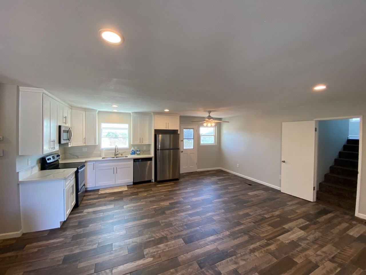 2872 Echo Valley Rd - Photo 3 of 15