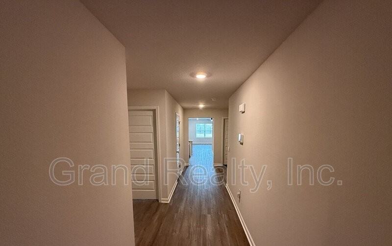 7640 Gumbo Ave - Photo 4 of 28