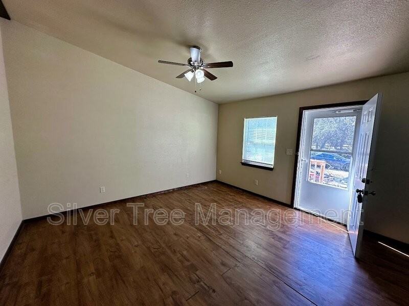 358 Brighton Oaks Dr #3 - Photo 3 of 14