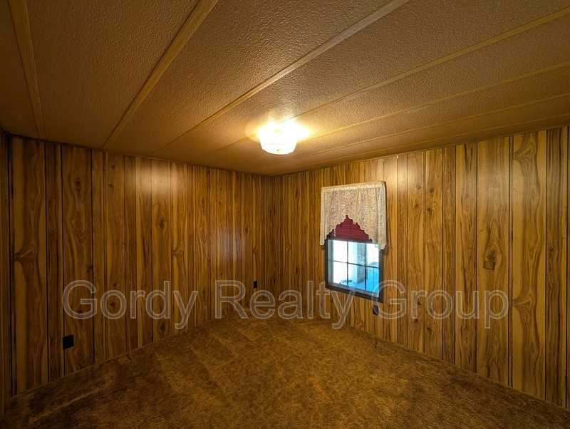 6511 Blue Springs Rd - Photo 7 of 14
