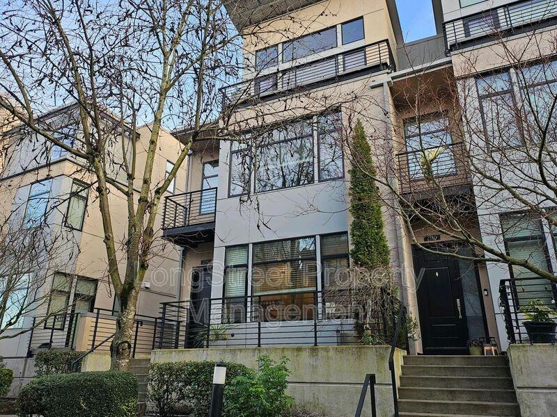 2176 Nw 16th Ave - Photo 2 of 35