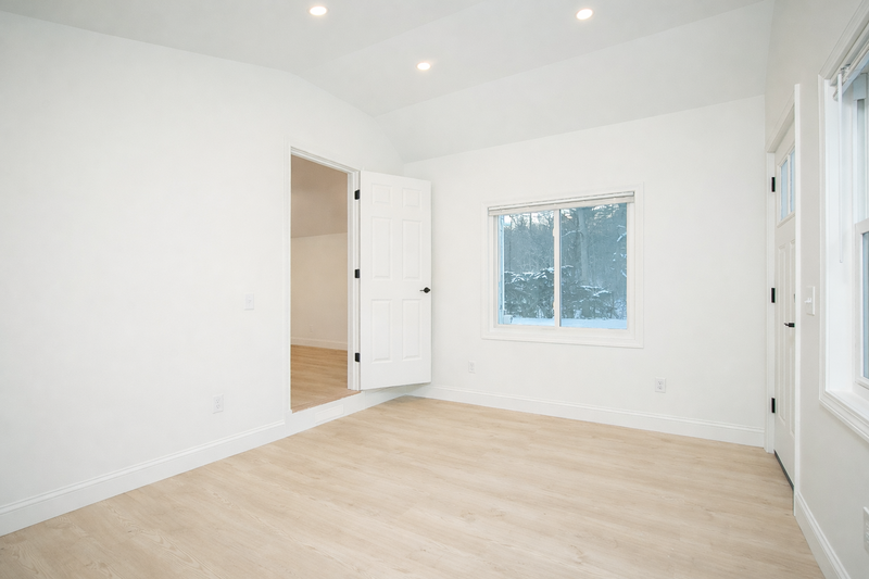 2403 Westfield St - Photo 4 of 22