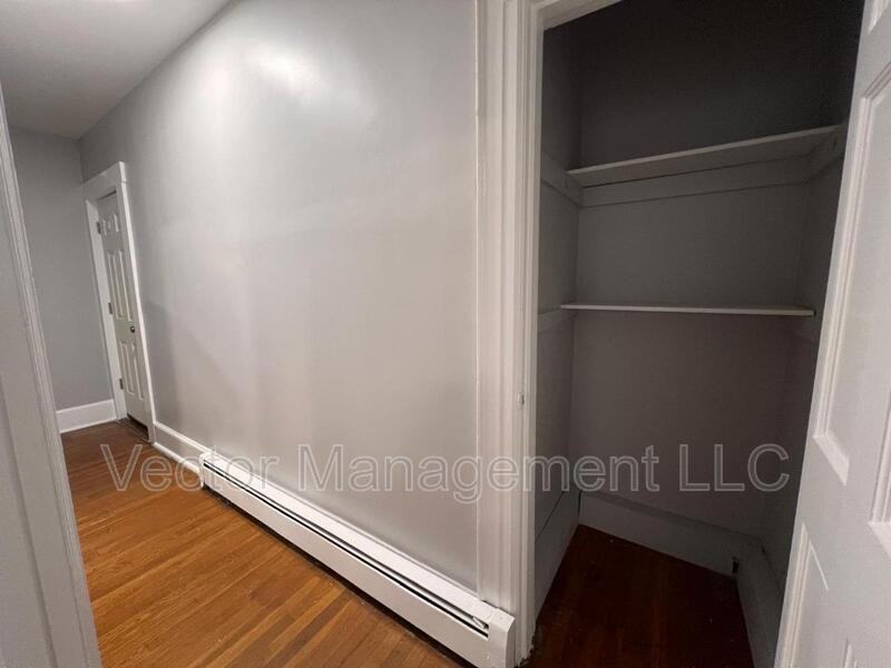 1166 Dixwell Ave - Photo 7 of 10