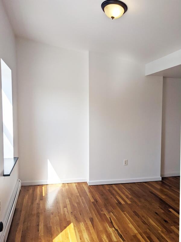 24 Academy St - Photo 2 of 12