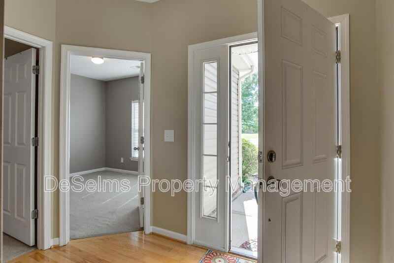 2007 Mccrory Pl - Photo 2 of 24