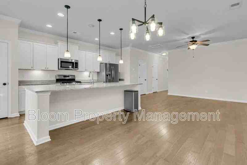 1660 Bridwell Ln - Photo 3 of 32