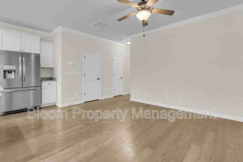 1660 Bridwell Ln - Photo 4 of 32