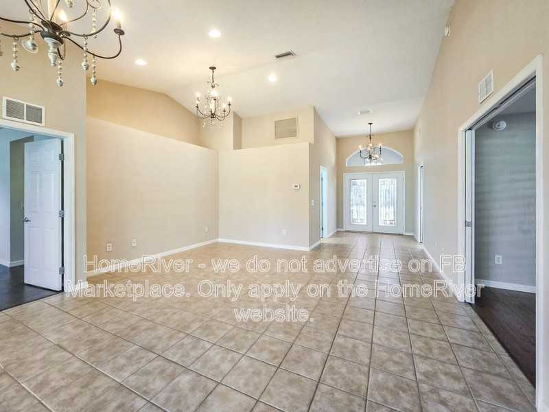 10156 Mainsail Dr - Photo 4 of 25