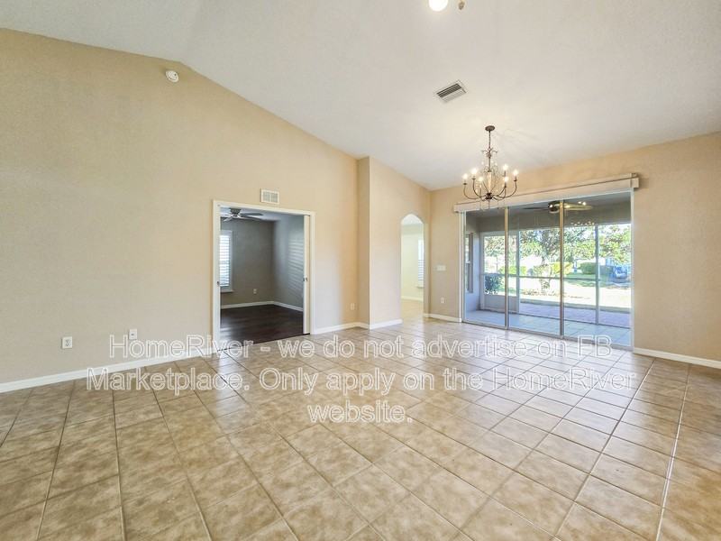 10156 Mainsail Dr - Photo 5 of 25