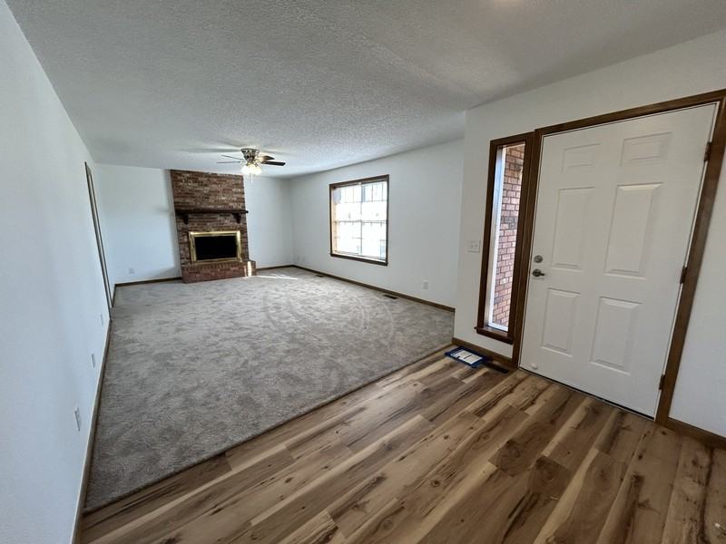 902 S 17th St - Photo 3 of 17