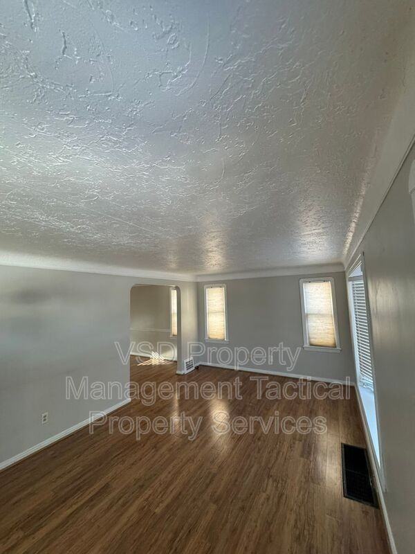 12930 Havana Rd - Photo 4 of 35