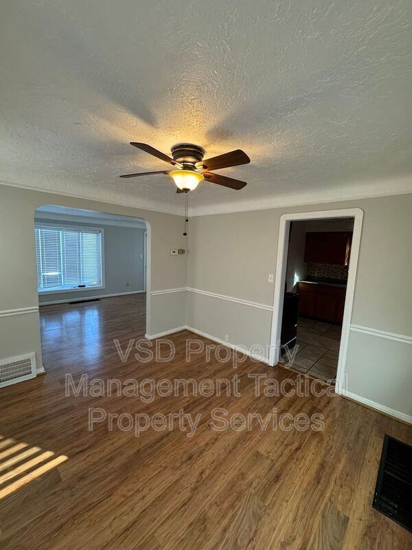 12930 Havana Rd - Photo 7 of 35