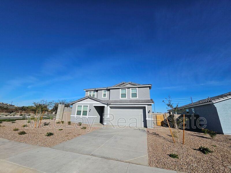 3010 E Augusta Ave - Photo 2 of 36